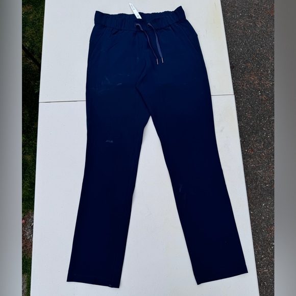 Lululemon On The Fly Pant *Woven Full Length 31" in True Navy. Size 6. - Picture 1 of 17